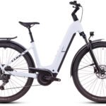 Cube Kathmandu Hybrid ONE 600 Easy Entry polarwhite´n´black
